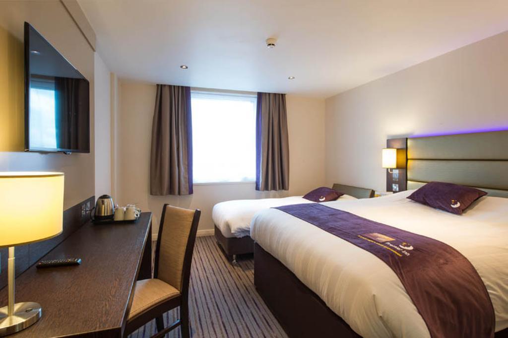 Premier Inn London City - Aldgate ภายนอก รูปภาพ