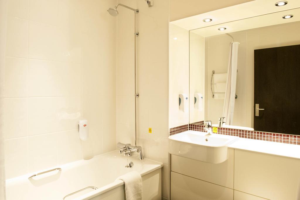 Premier Inn London City - Aldgate ห้อง รูปภาพ