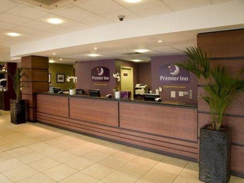 Premier Inn London City - Aldgate ภายนอก รูปภาพ