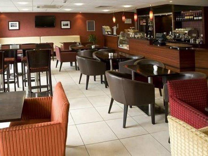 Premier Inn London City - Aldgate ภายนอก รูปภาพ